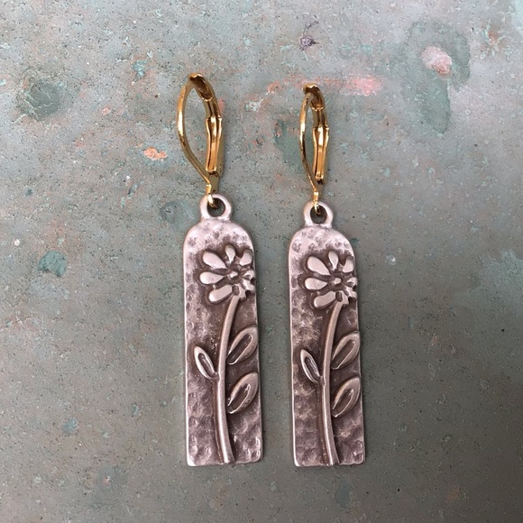 Handcrafted Sundance Charm silver earrings new - Picture 2 of 5